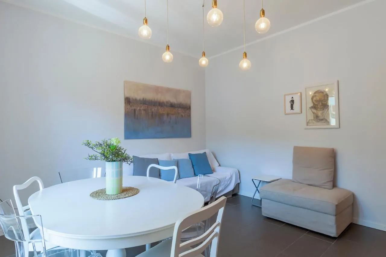 Renovated Flat Medeghino 24 Apartment Milan